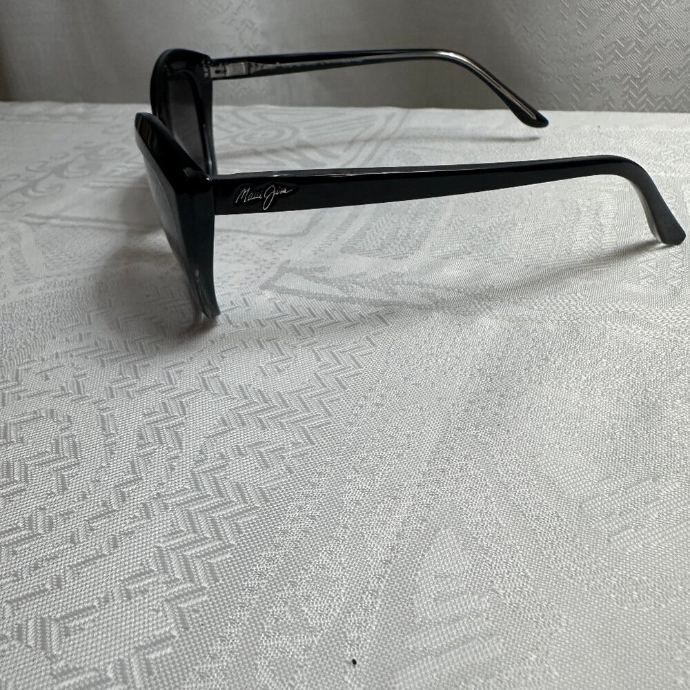 Maui Jim Lotus Black Sunglasses - Picture 5 of 13